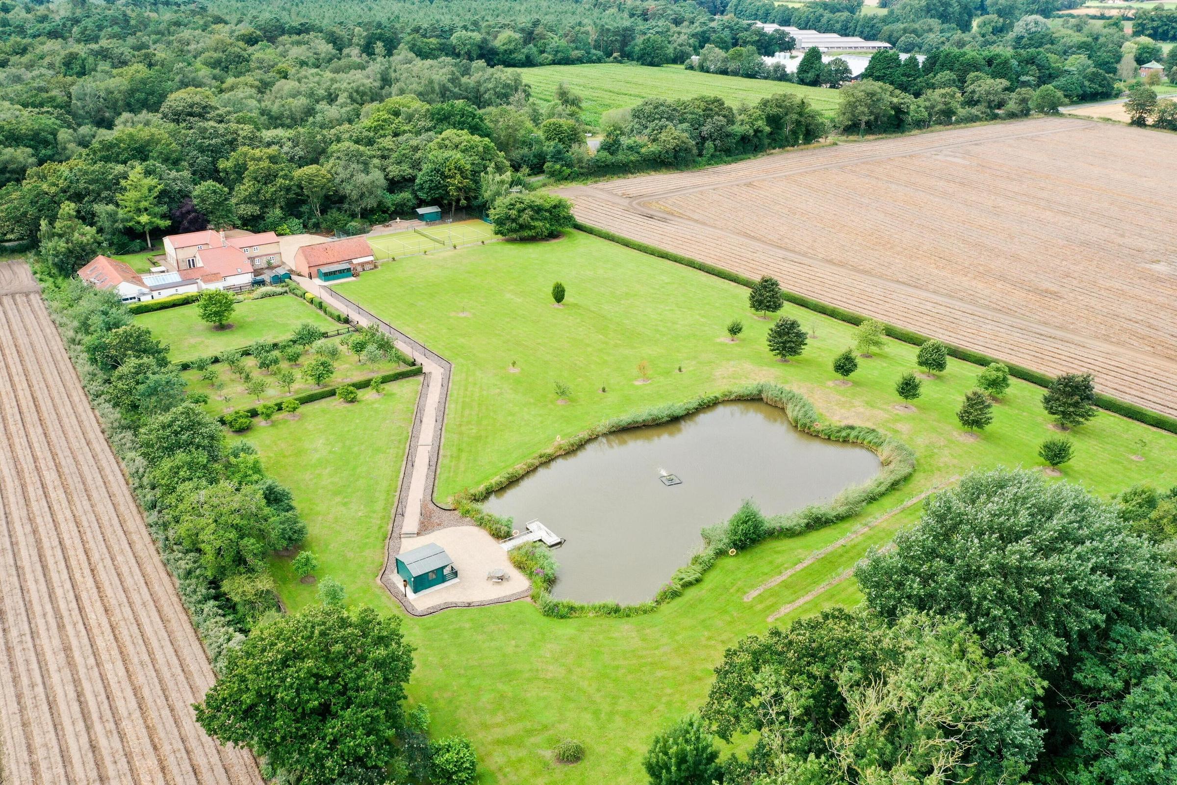 Pet Friendly Cottage in Norfolk with Pool & Fishing Lake