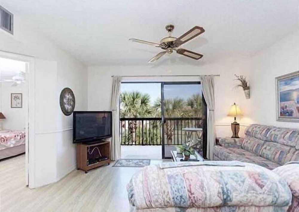 2 Bed 2 Bath Upgraded Pool View Ocean Village Club E35 Pet Policy