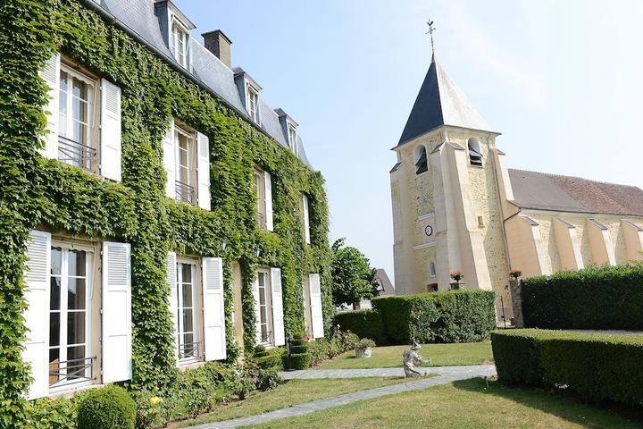 Pet Friendly Château de Sancy
