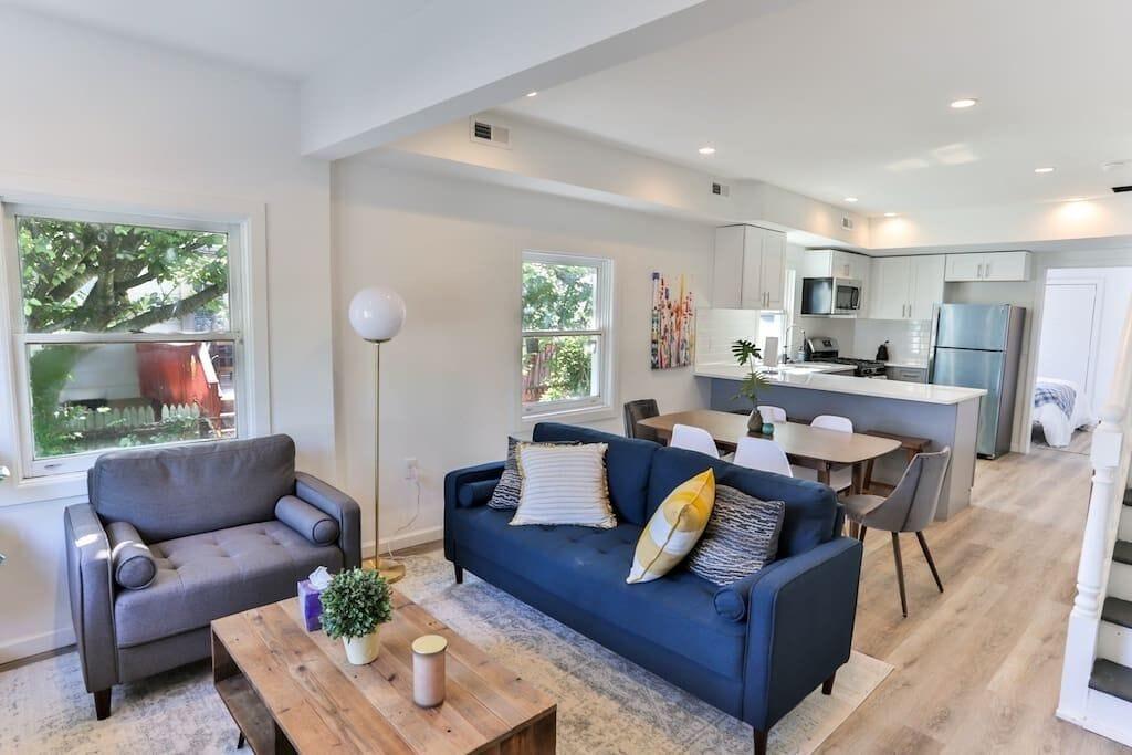 4BR Atlantic City Beach House Pet Policy