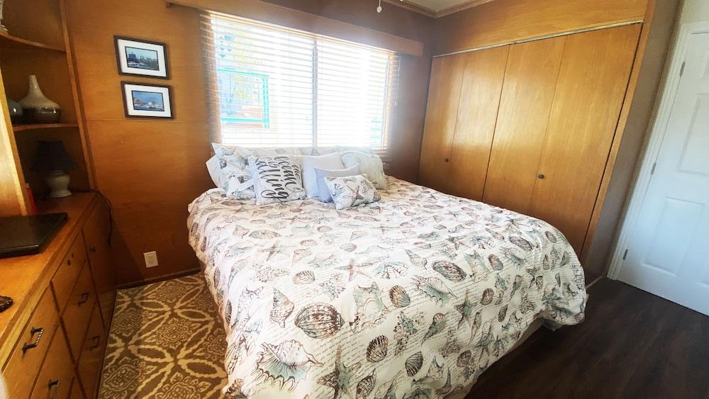 Eagles Nest Voted Best Panoramic View in Avalon Pet Policy