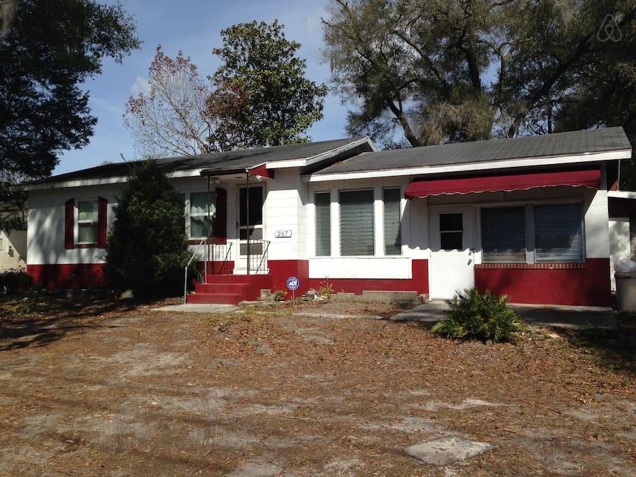 Pet Friendly Hotels In Deltona Fl Bringfido