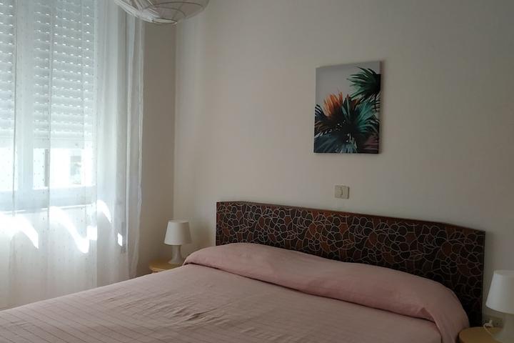 Pet Friendly Apartment 2 Near the Sea with Parking Space