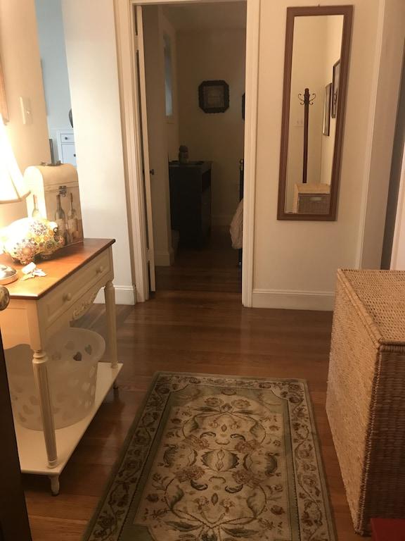 Pet Friendly Marina Apartment with Garden 1 Block from Bay