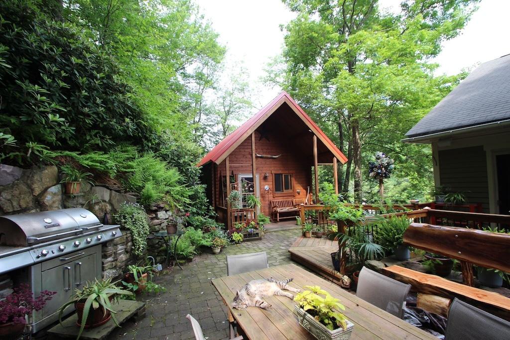 Pet Friendly Vacation Rentals in Jim Thorpe, PA - BringFido