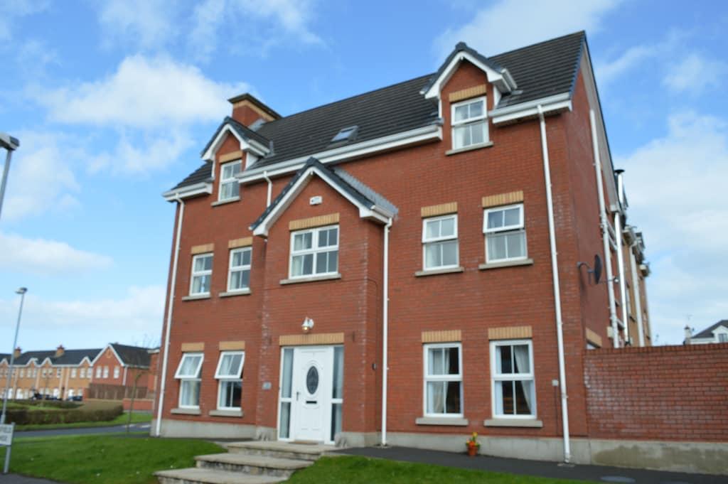 Deluxe Portrush Holiday Home Pet Policy