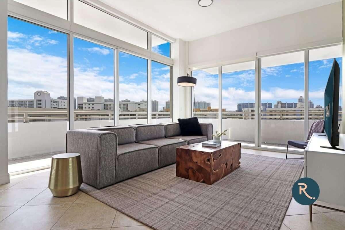 Pet Friendly Sunny Isles 3BR Apartment