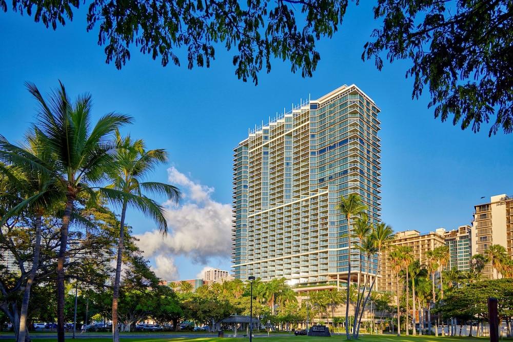 Pet Friendly Trump International Hotel Waikiki