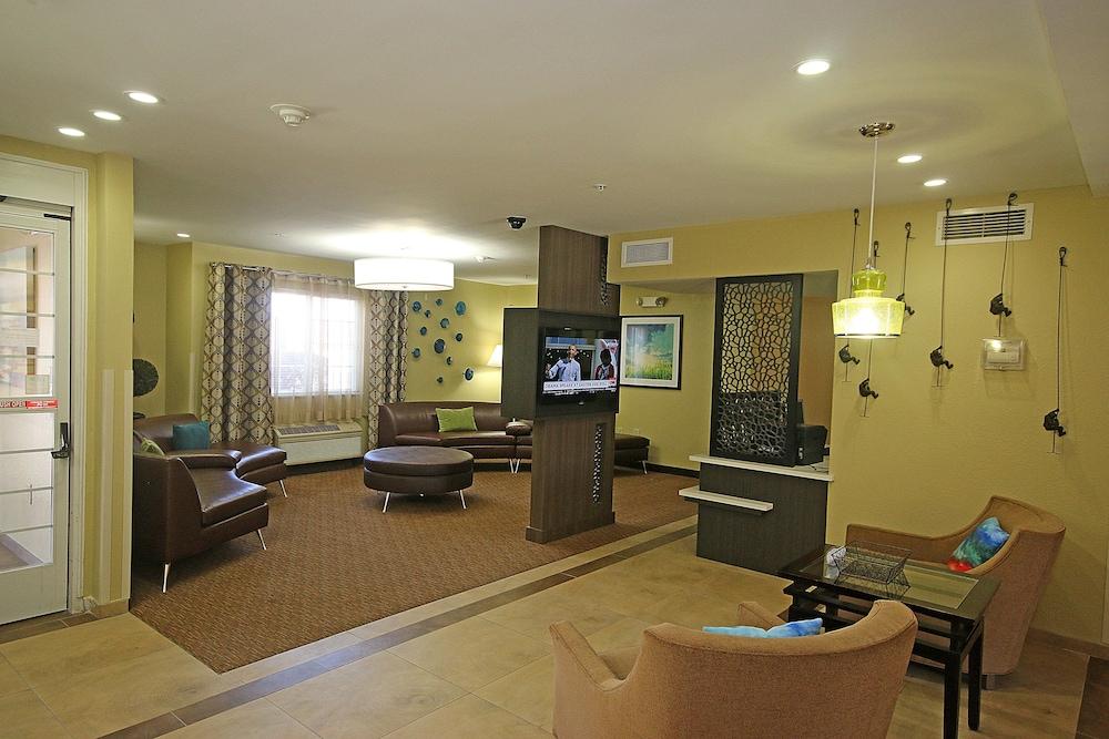 Pet Friendly Candlewood Suites Newport News/Yorktown an IHG Hotel