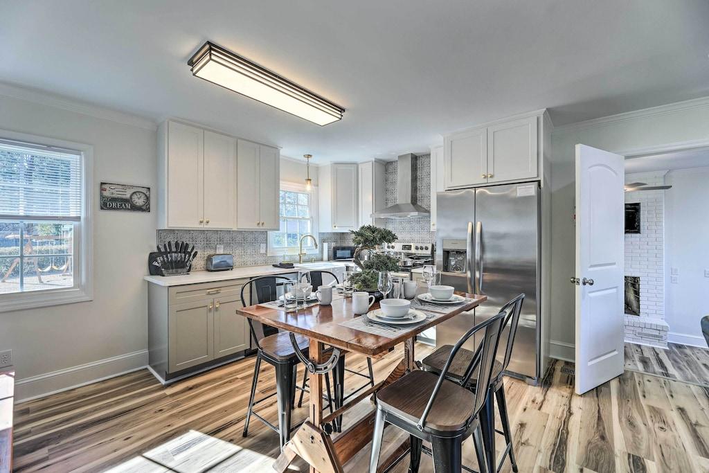 FamilyFriendly New Bern Home with Backyard Pet Policy