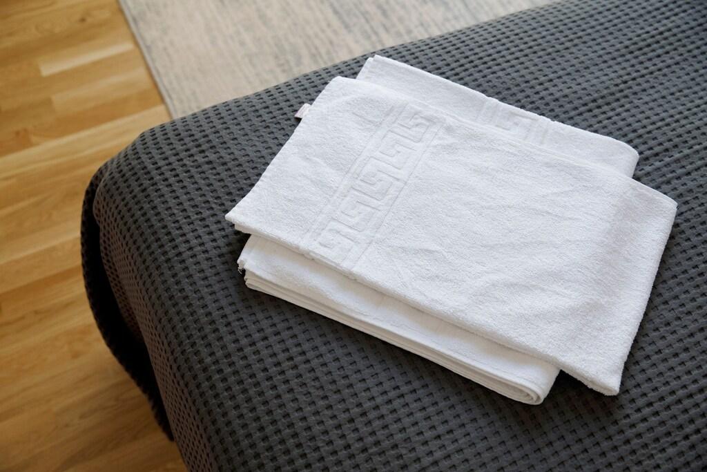 Aki Gray Apartment Pet Policy