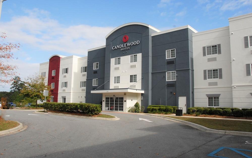 Pet Friendly Candlewood Suites Tallahassee an IHG Hotel