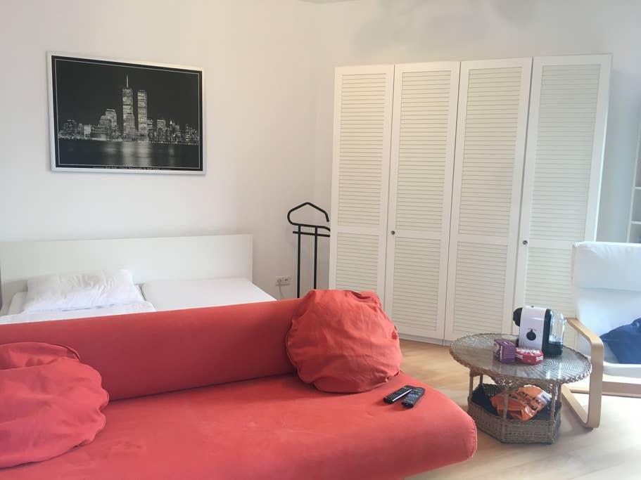 Pet Friendly Leverkusen Airbnb Rentals