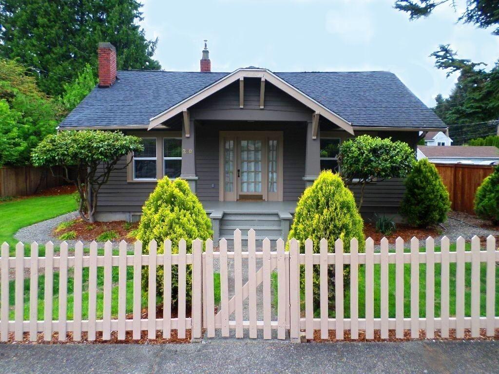 Pet Friendly Charming 2/1 Craftsman 1 Block from Downtown