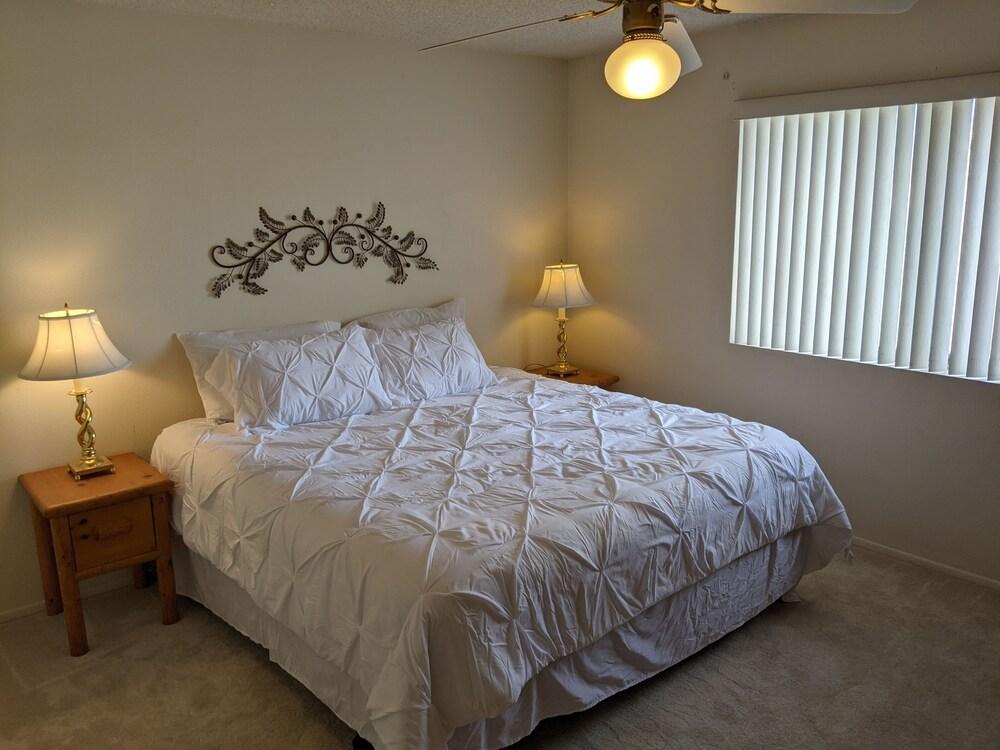 Sunland Cottage in 55+ Golf Community Pet Policy