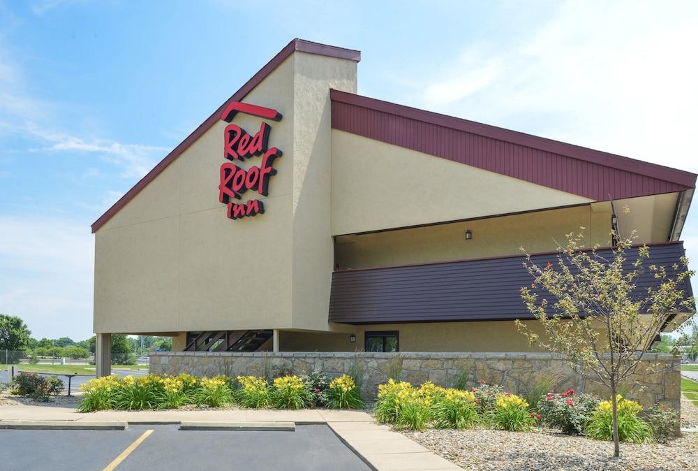 Pet Friendly Red Roof Inn Champaign - University