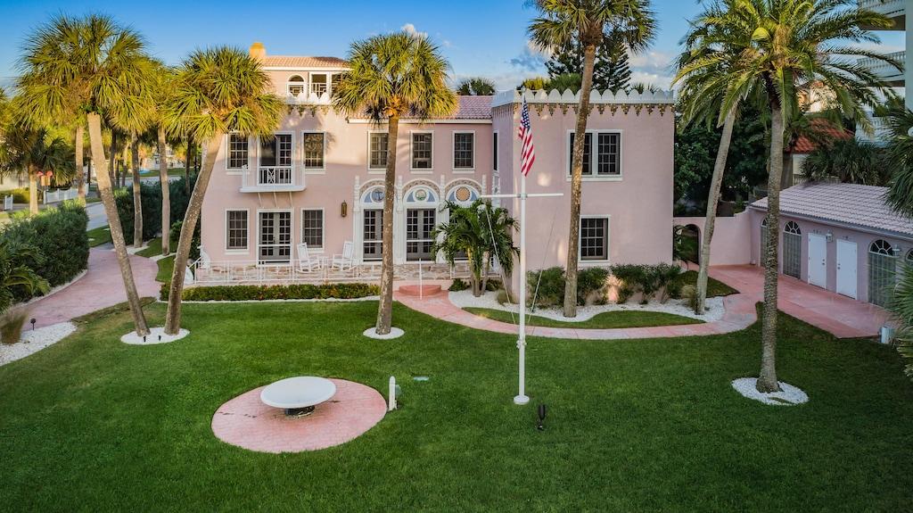 Villa Rosa Estate Pet Policy