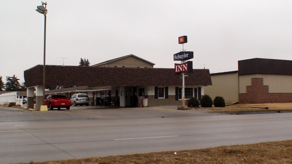 Schuyler Inn Pet Policy