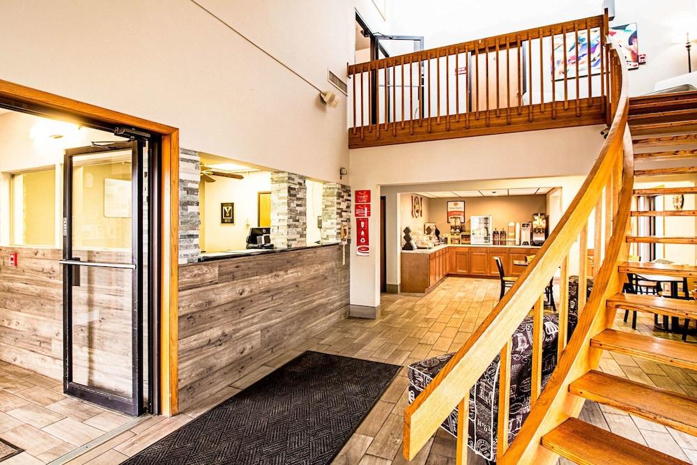 Econo Lodge Watertown Pet Policy