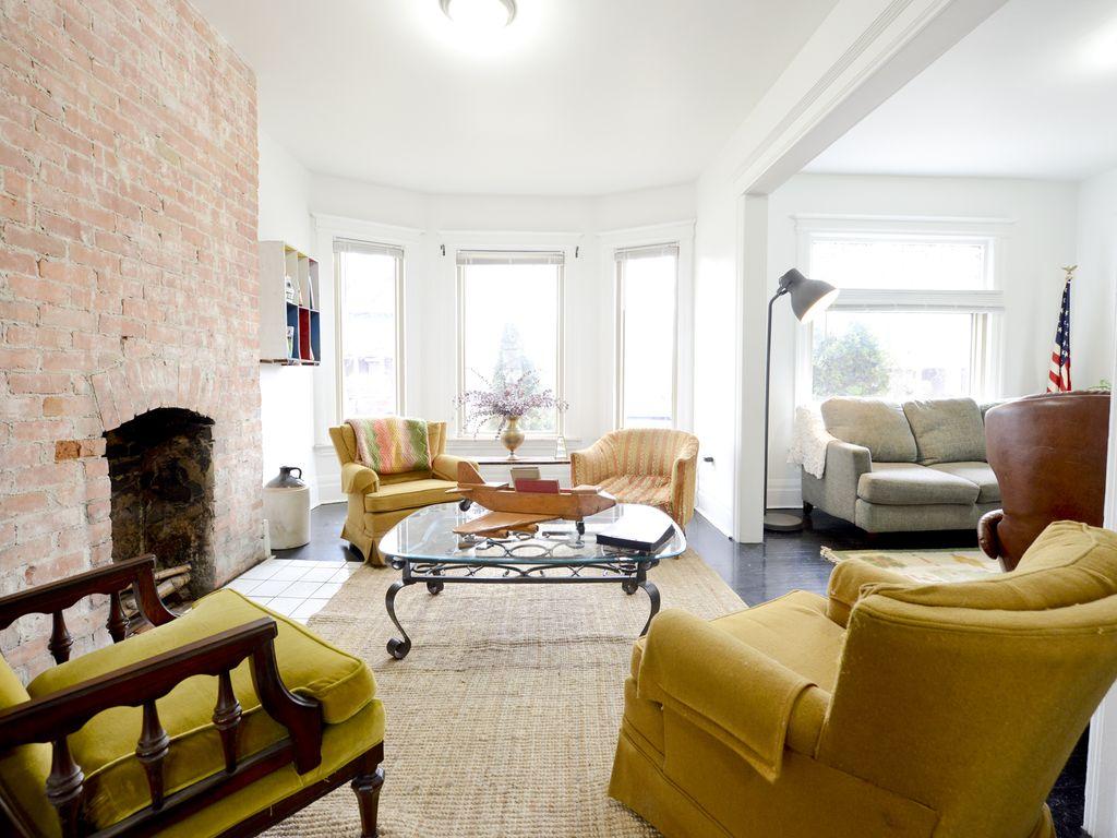Pet Friendly Vacation Rentals In Detroit Mi Bring Fido