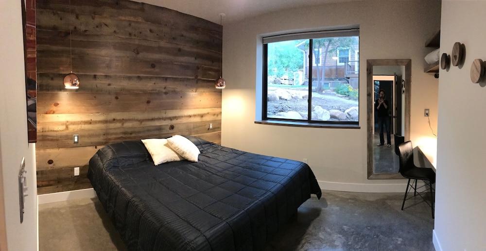 Durango Hideout Pet Policy