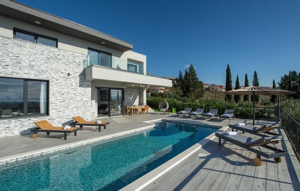 Pet Friendly Villa Domenica with Heated Pool
