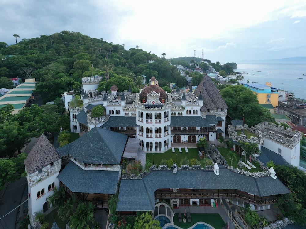 Pet Friendly Tropicana Castle Dive Resort Powered by Cocotel