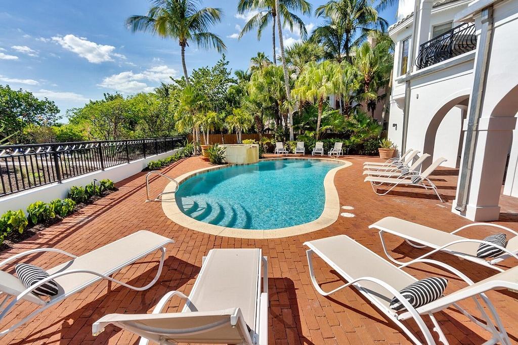 Captiva Ocean Luxe Estate Pet Policy