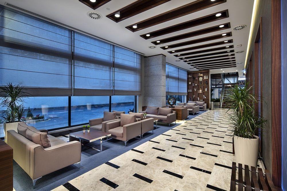 Hilton Garden Inn Izmir Bayrakli Pet Policy