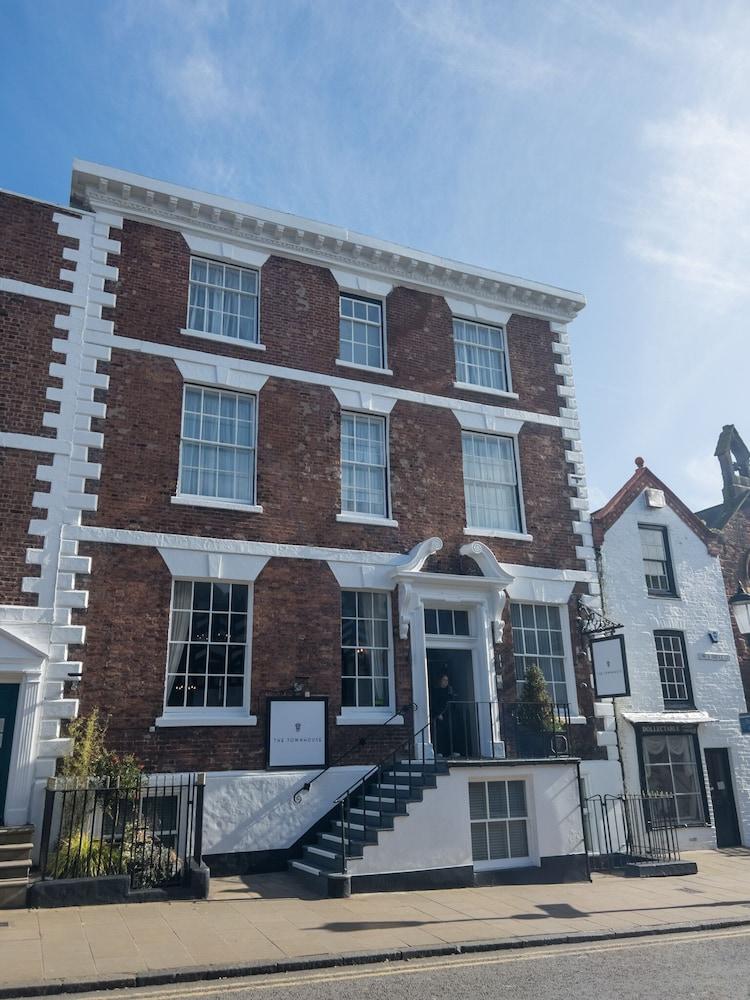 Pet Friendly The Townhouse Chester