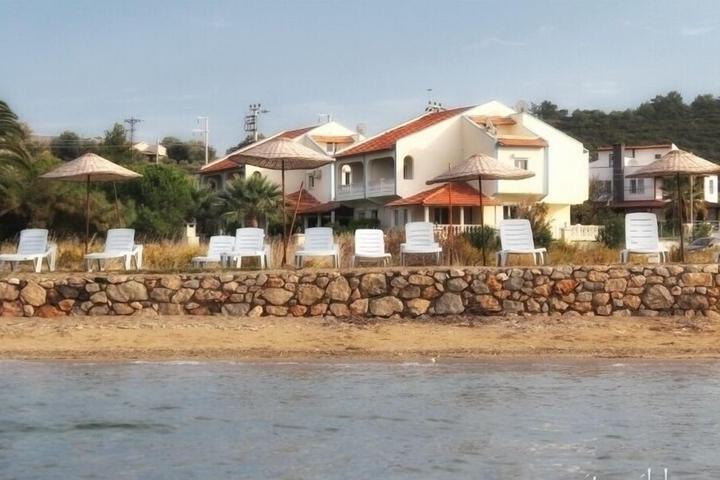 Pet Friendly Seaside Holiday Villa in Cesme