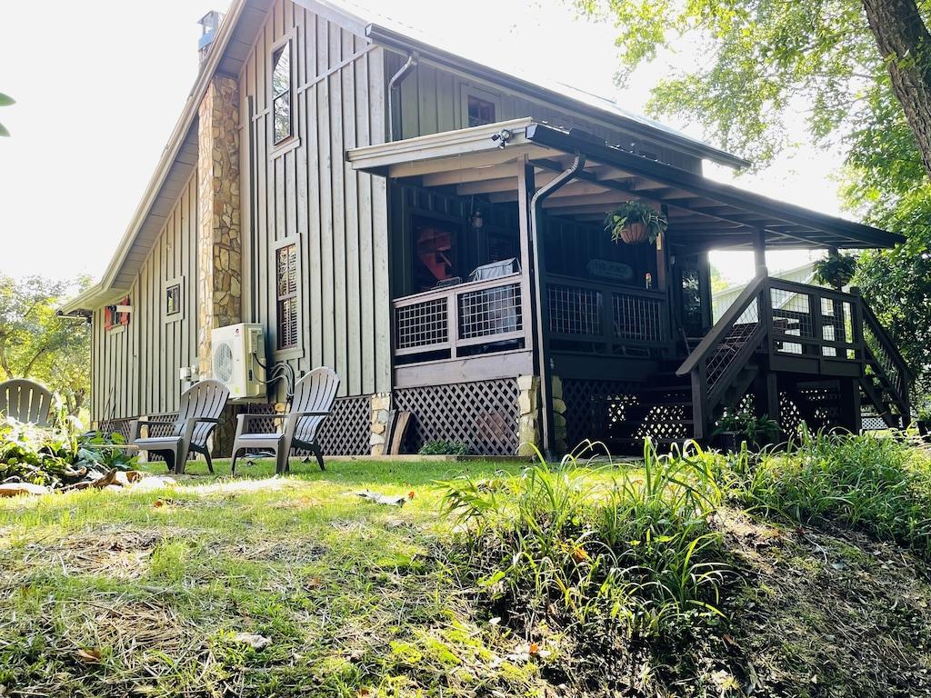 Riverside Retreat on the Nottely River Pet Policy