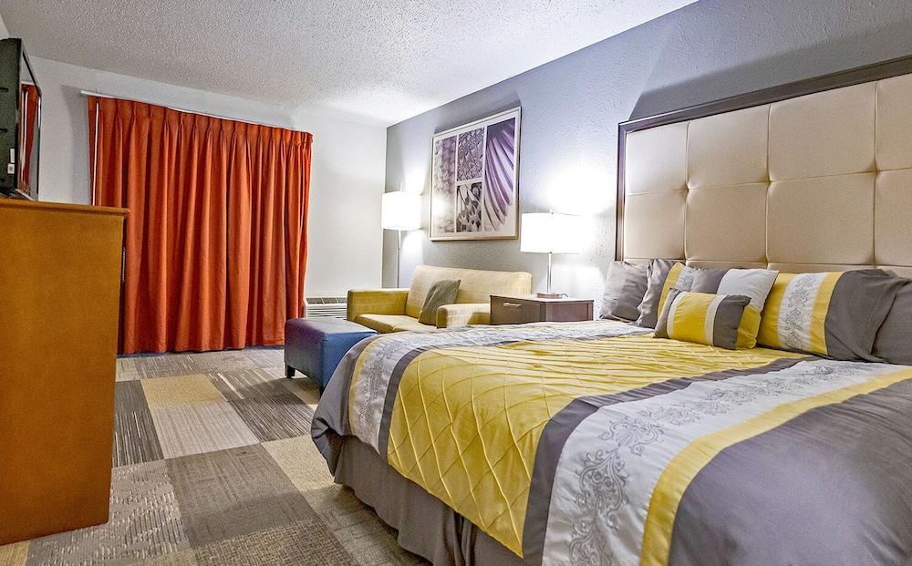 Coratel Suites Iowa Fairfield Comfort 1 King Pet Policy