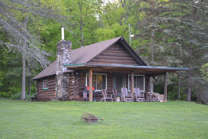 Pet Friendly Remote Cabin Situated on 250+ Acres