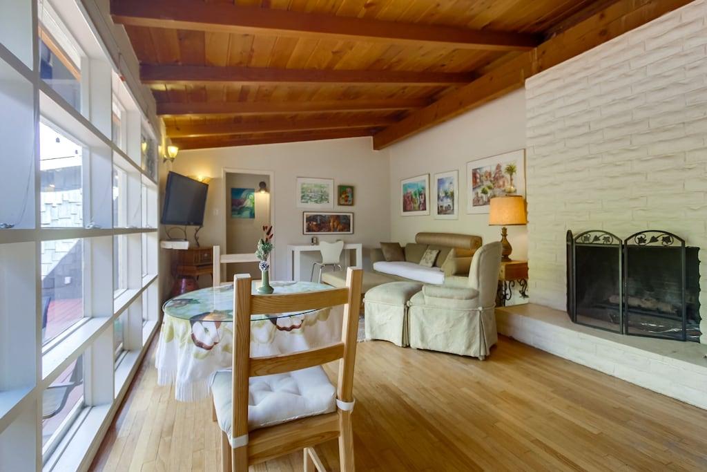 Surfer's Carlsbad Gem Pet Policy