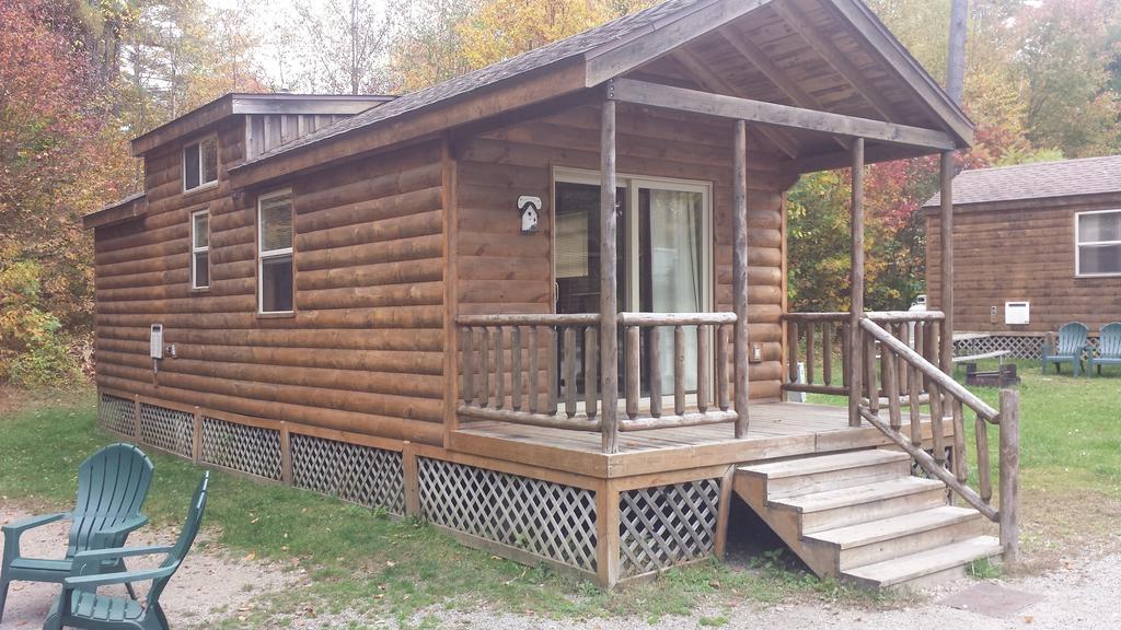 Lake George Escape 39 Ft Cabin 16 Pet Policy