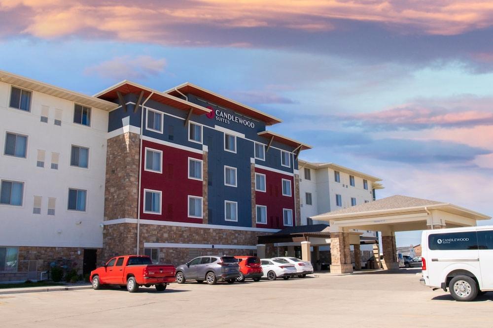 Pet Friendly Candlewood Suites Fargo South- Medical Center an IHG Hotel