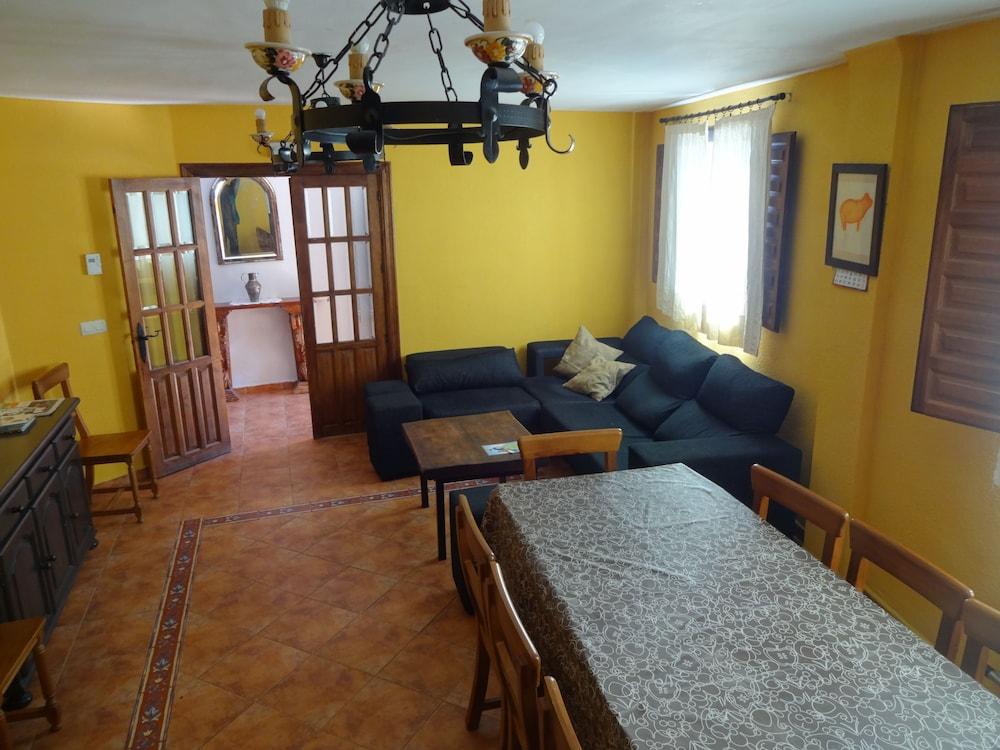 Pet Friendly Casa Rural La Pedraja de Atapuerca