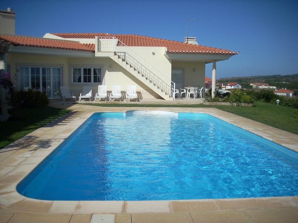 Pet Friendly Luxury Villa with Private Pool & Ocean Views