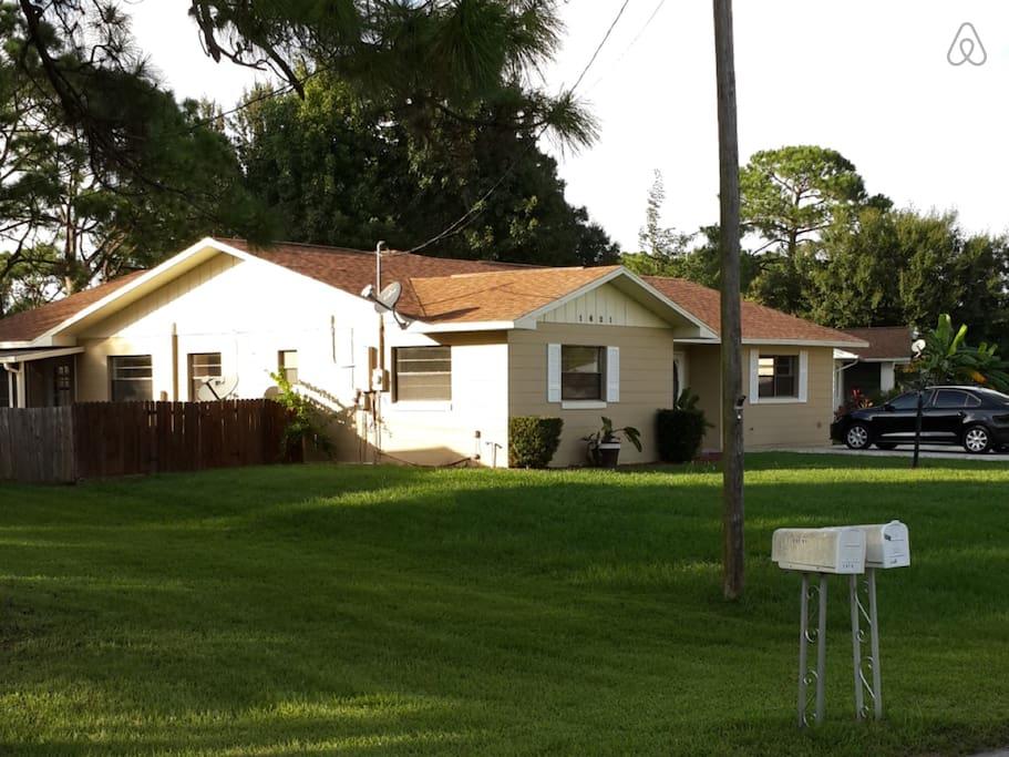 Sebring Airbnb Rentals Pet Policy