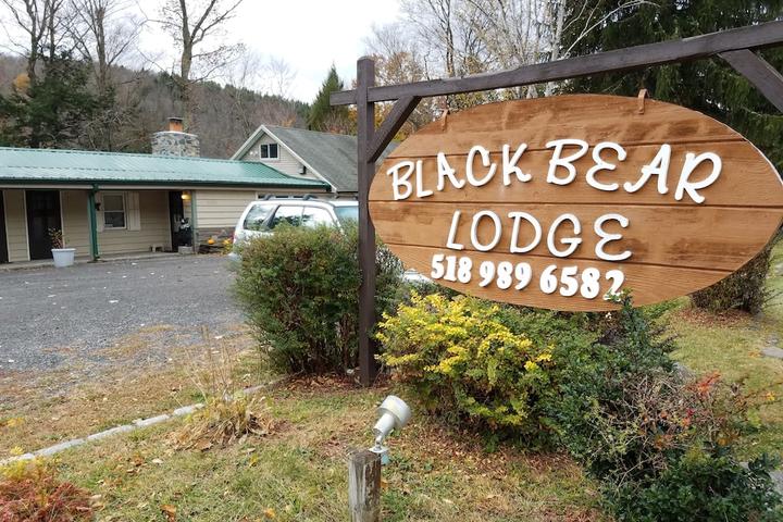 Pet Friendly Black Bear Lodge