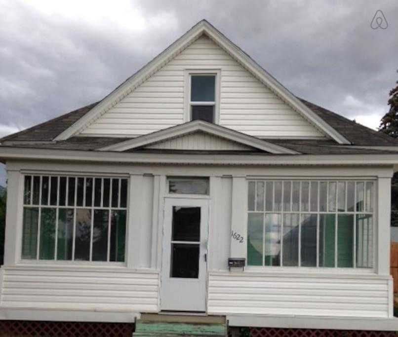 Butte Airbnb Rentals Pet Policy