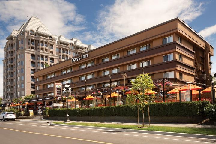 Pet Friendly Days Inn by Wyndham Victoria on the Harbour