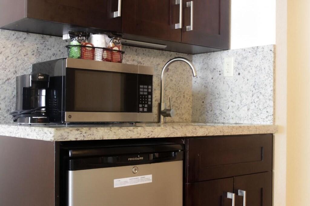 Ramada Plaza 2BR Pet Policy