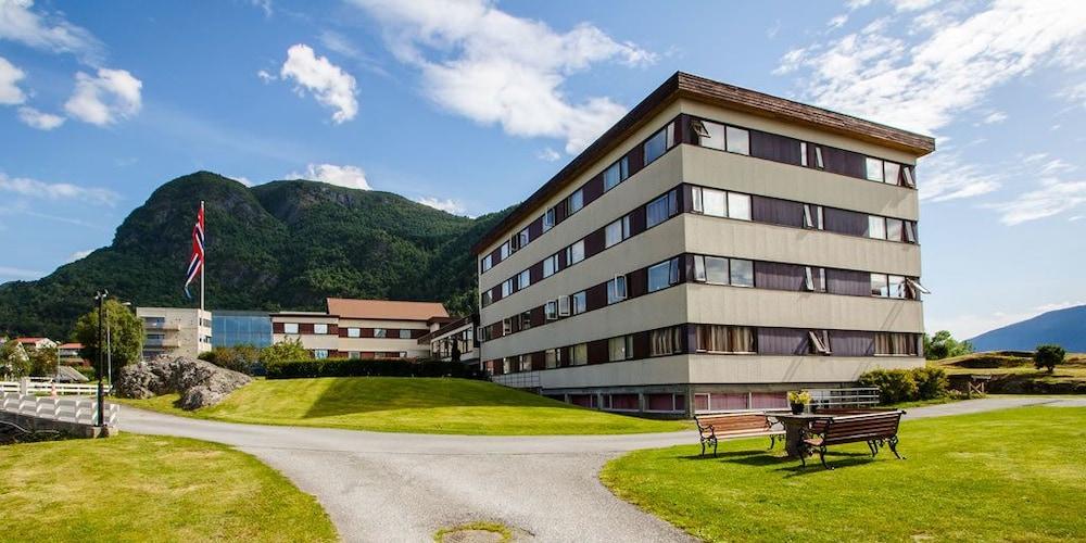 Pet Friendly Sognefjord Hotel