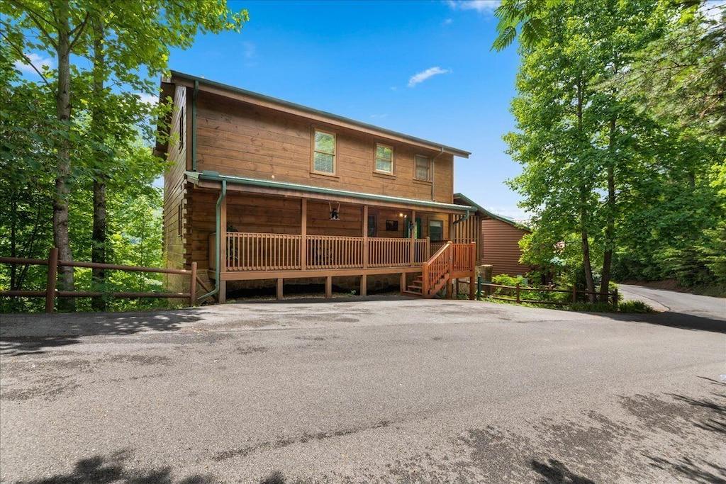 Log Cabin Near Downtown Gatlinburg Pet Policy