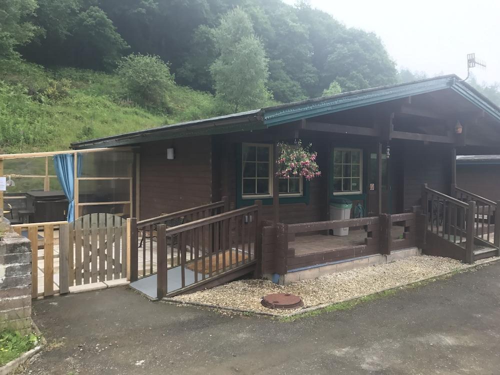 Pet Friendly Self Catering Holiday Lodges