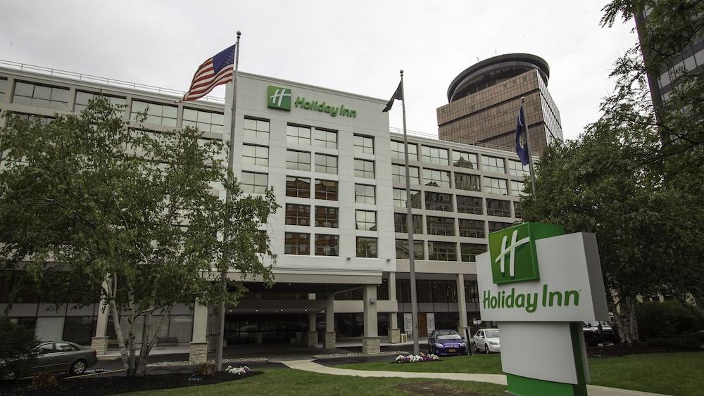 Pet Friendly Holiday Inn Rochester NY - Downtown an IHG Hotel
