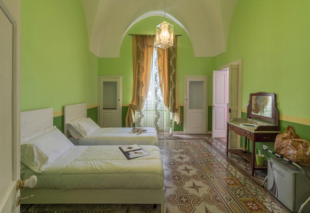 Pet Friendly La Naca Della Taranta B&B