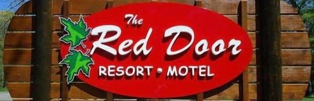 Pet Friendly Red Door Resort & Motel